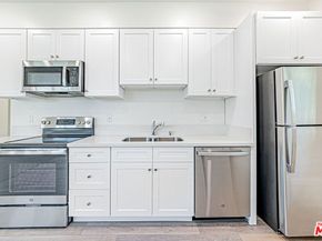 5914 Satsuma Avenue, North Hollywood CA 91601