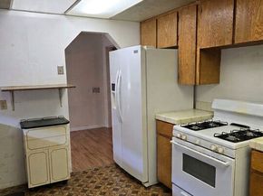9414 Clovis Avenue, Los Angeles CA 90002