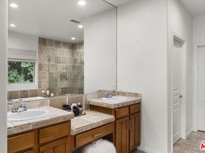 18330 Hanan Court, Tarzana CA 91356