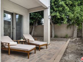 18330 Hanan Court, Tarzana CA 91356