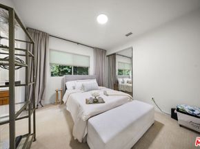 18330 Hanan Court, Tarzana CA 91356