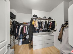 18330 Hanan Court, Tarzana CA 91356