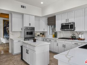 18330 Hanan Court, Tarzana CA 91356