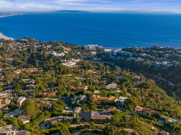 620 Resolano Drive, Pacific Palisades CA 90272