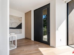 1205 Las Lomas Place, Pacific Palisades CA 90272