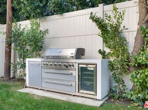 4535 Haskell Avenue, Encino CA 91436