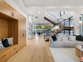 4535 Haskell Avenue, Encino CA 91436