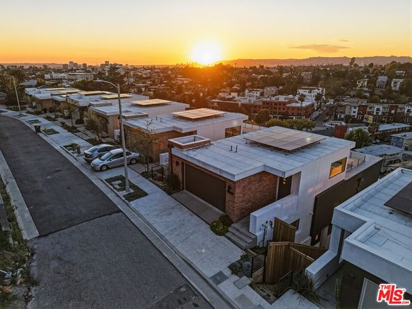 1653 N Bruce Court, Los Angeles CA 90026