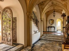 200 Fern Drive, Pasadena CA 91105