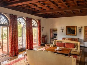 200 Fern Drive, Pasadena CA 91105