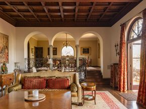 200 Fern Drive, Pasadena CA 91105