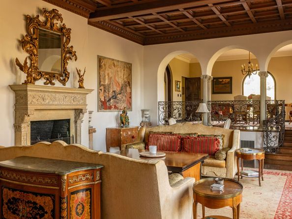 200 Fern Drive, Pasadena CA 91105