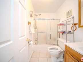 1531 Cambria Street, Los Angeles CA 90017