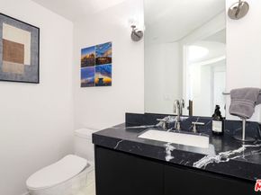 122 N Clark Drive 306, West Hollywood CA 90048