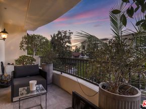 122 N Clark Drive 306, West Hollywood CA 90048