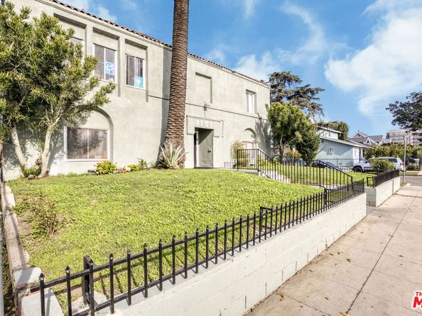 1101 W 45th Street, Los Angeles CA 90037