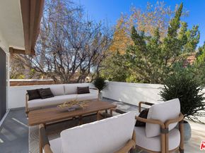 22342 James Alan Circle, Chatsworth CA 91311