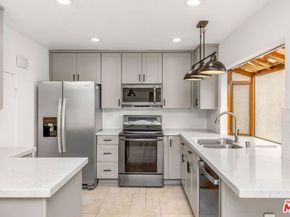 22342 James Alan Circle, Chatsworth CA 91311