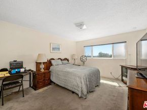 6505 S Halm Avenue, Los Angeles CA 90056