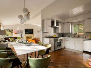 941 Cavanagh Road, Glendale CA 91207