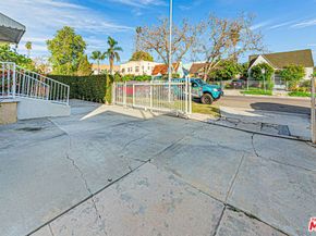 1159 West Boulevard, Los Angeles CA 90019