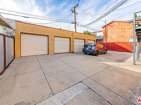 1159 West Boulevard, Los Angeles CA 90019