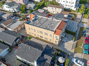 1159 West Boulevard, Los Angeles CA 90019