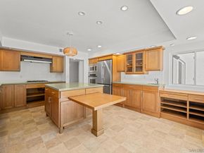 1640 El Paso Real, La Jolla CA 92037