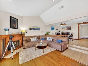 6998 Camino Degrazia, San Diego CA 92111
