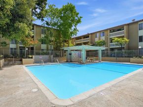 1855 Diamond 114, San Diego CA 92109