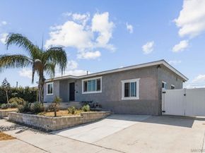 5567 Las Alturas Ter, San Diego CA 92114