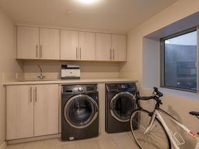 1122 Locust St, San Diego CA 92106