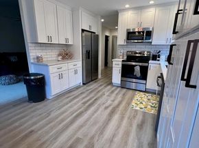 5462 Adobe Falls Rd 11, San Diego CA 92120