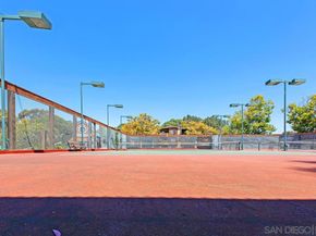 8860 Villa La Jolla 314, La Jolla CA 92037