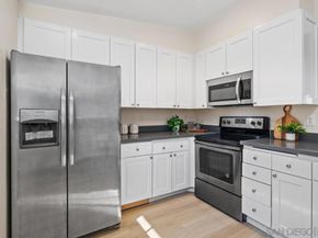 8860 Villa La Jolla 314, La Jolla CA 92037