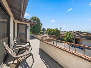 2041 Woodland Gln, Escondido CA 92027