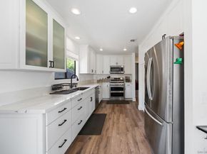 2041 Woodland Gln, Escondido CA 92027