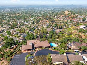 2041 Woodland Gln, Escondido CA 92027