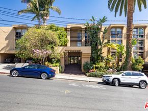 970 Palm Avenue 215, West Hollywood CA 90069