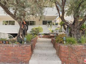 1327 Stanford Street 3, Santa Monica CA 90404