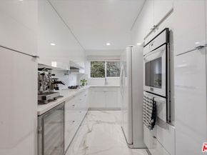 1327 Stanford Street 3, Santa Monica CA 90404