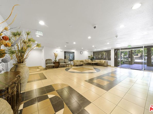 4100 Wilshire Boulevard 303, Los Angeles CA 90010