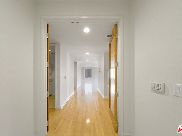 4100 Wilshire Boulevard 303, Los Angeles CA 90010