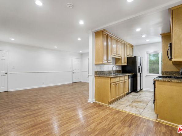 525 N Sweetzer Avenue, West Hollywood CA 90048