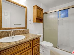 525 N Sweetzer Avenue, West Hollywood CA 90048