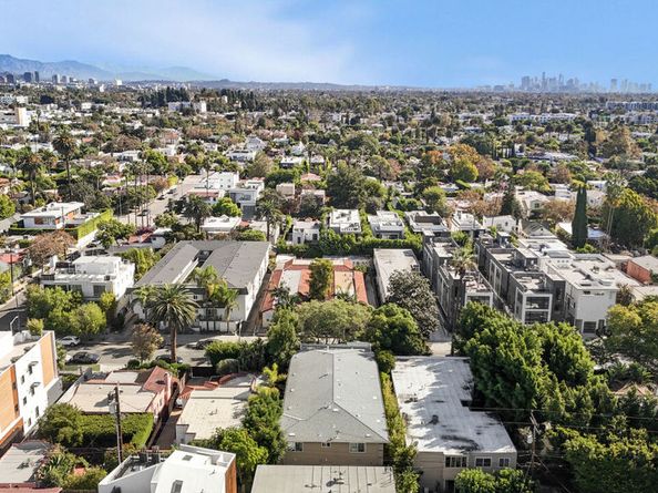 525 N Sweetzer Avenue, West Hollywood CA 90048