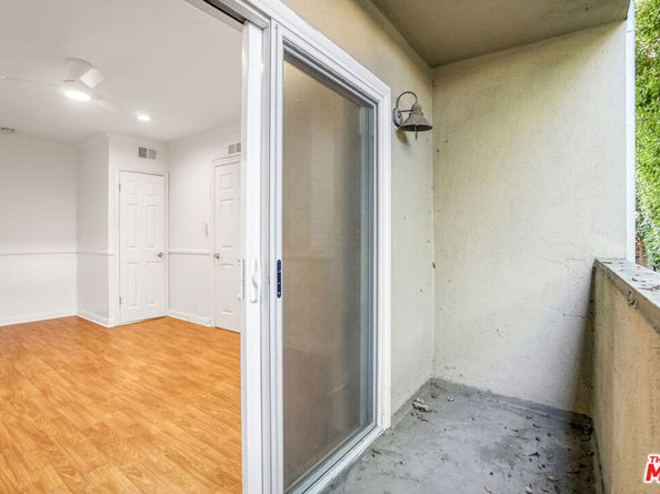 525 N Sweetzer Avenue, West Hollywood CA 90048