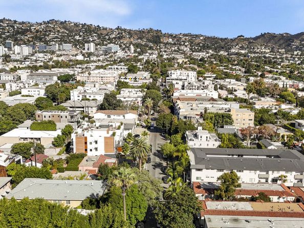 525 N Sweetzer Avenue, West Hollywood CA 90048