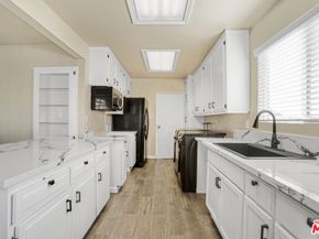 2046 W 112th Street, Los Angeles CA 90047