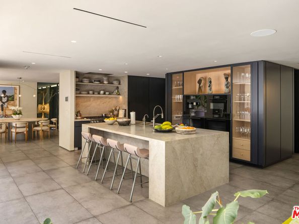 1087 Moraga Drive, Los Angeles CA 90049